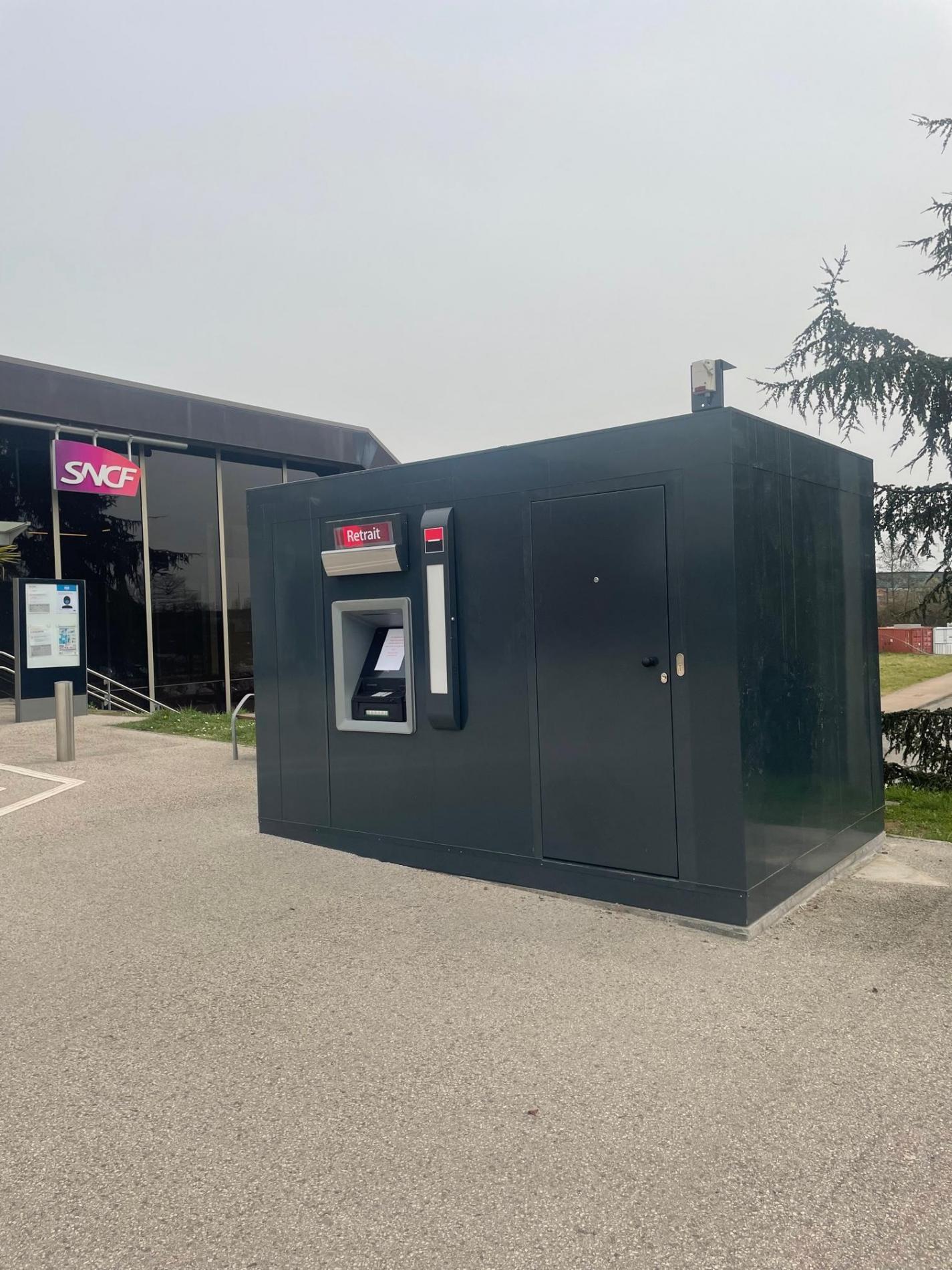 Kiosque DAB SNCF - Gare du Creusot